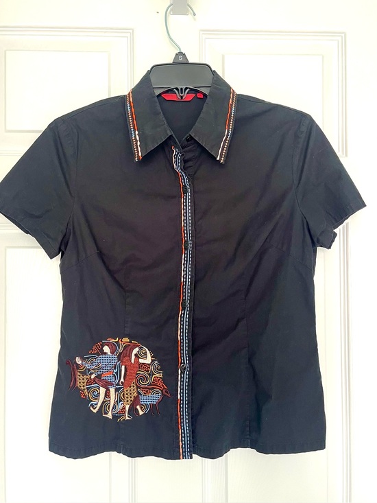 Tops - Cotton Shirt with Multicolor Embroidery